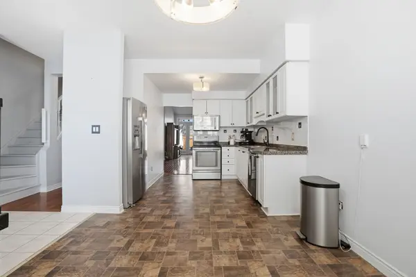 96 Greentrail DR #43, Hamilton, ON L0R 1W0