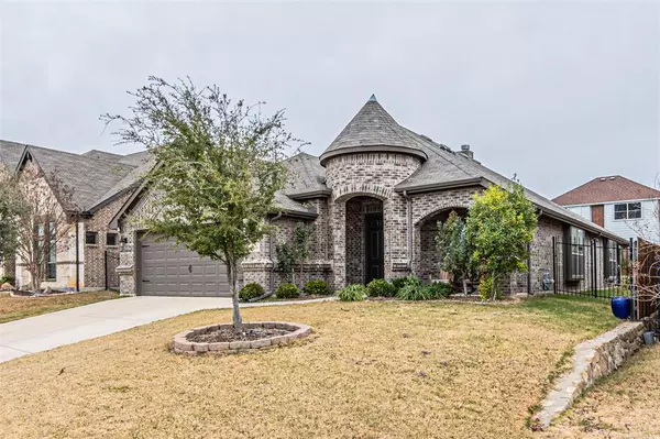 7201 Windy Ridge Drive, Fort Worth, TX 76123