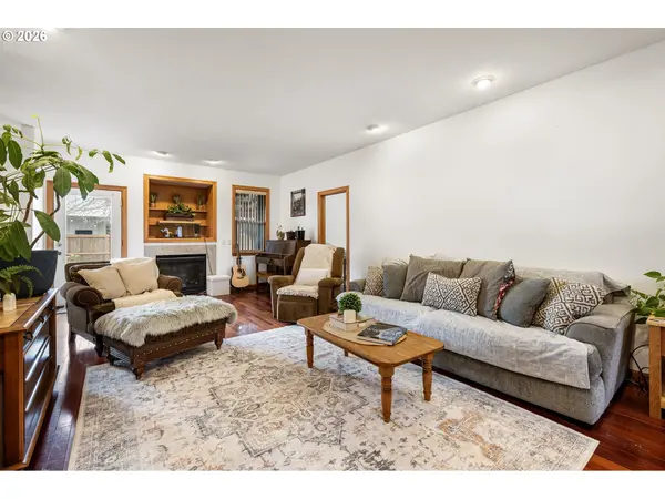 970 T ST, Springfield, OR 97477