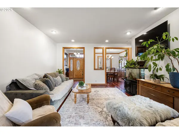 970 T ST, Springfield, OR 97477