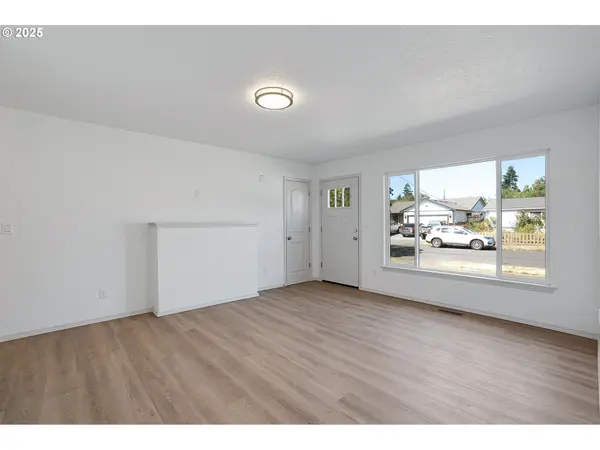 7028 SE 86TH AVE, Portland, OR 97266