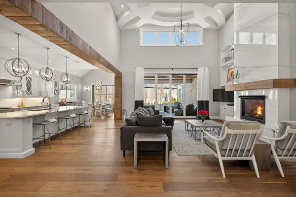 747 Vernon PL, Hamilton, ON L9G 3H4