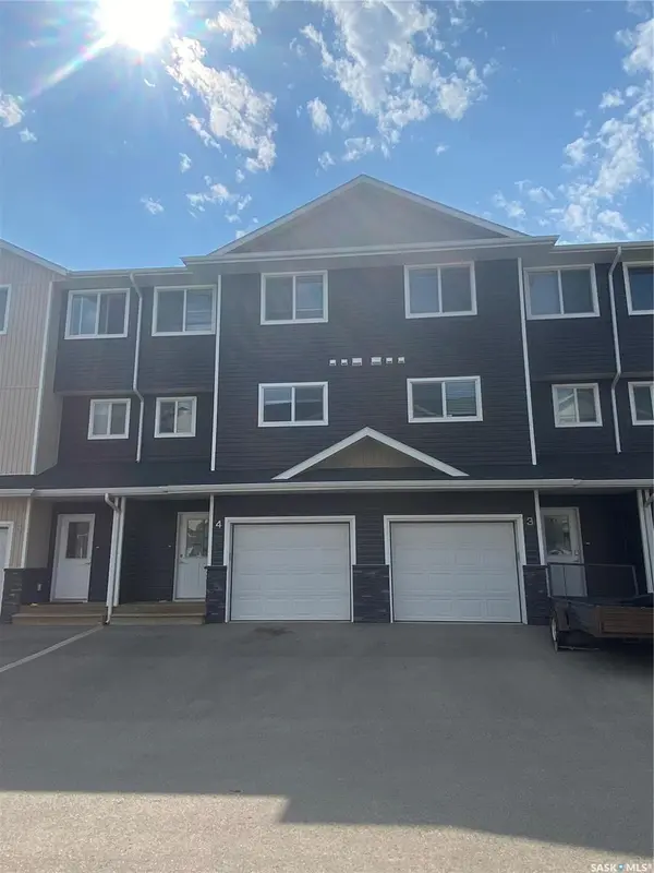 1060 Parr Hill DRIVE #4, Martensville, SK S0K 2T1