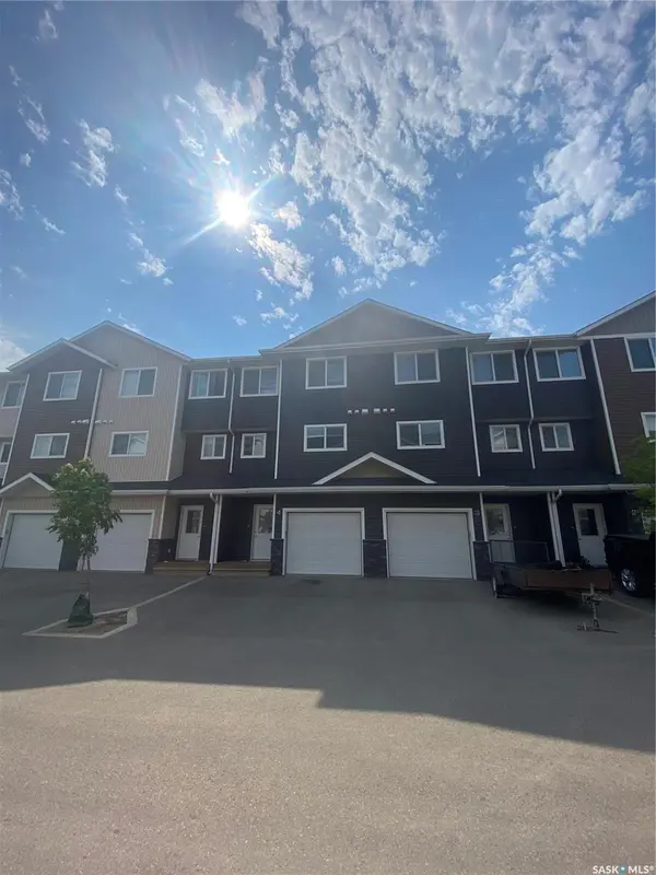 1060 Parr Hill DRIVE #4, Martensville, SK S0K 2T1
