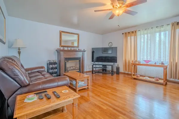 45 Ridgeway RD, Fort Erie, ON L0S 1B0