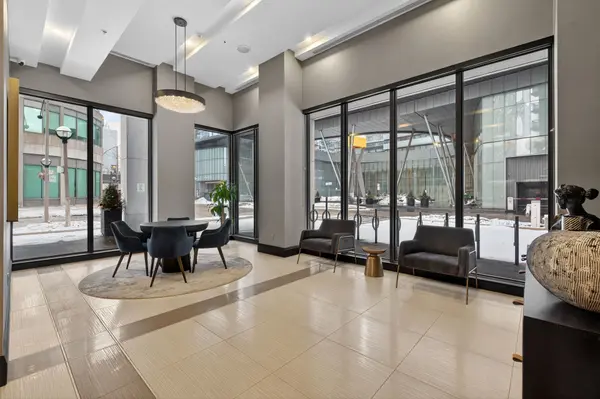 19 Grand Trunk CRES #2205, Toronto C01, ON M5J 3A3