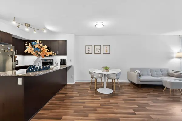 19 Grand Trunk CRES #2205, Toronto C01, ON M5J 3A3