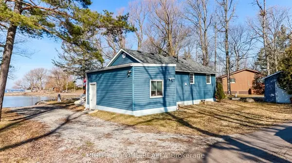 20 Long Point RD, Tay, ON L0K 2C0