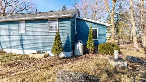 20 Long Point RD, Tay, ON L0K 2C0