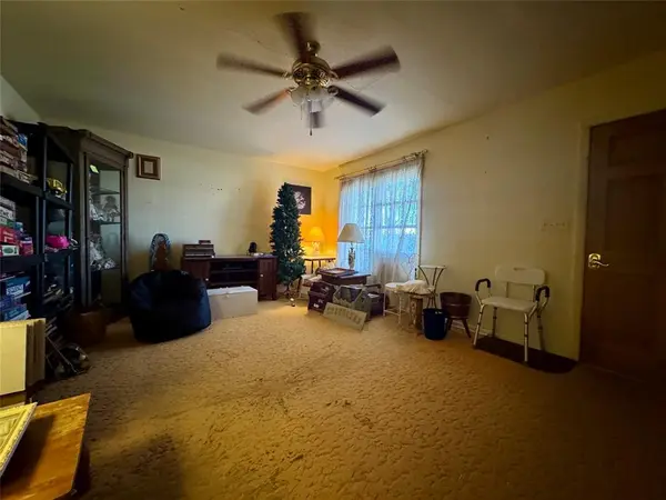 620 5th Street, Hawley, TX 79525