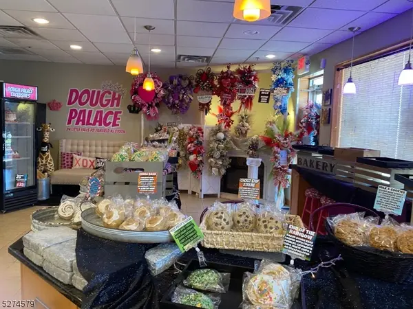 24 Little Falls Rd, Fairfield Twp., NJ 07004