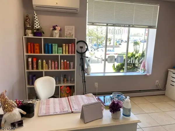 24 Little Falls Rd, Fairfield Twp., NJ 07004