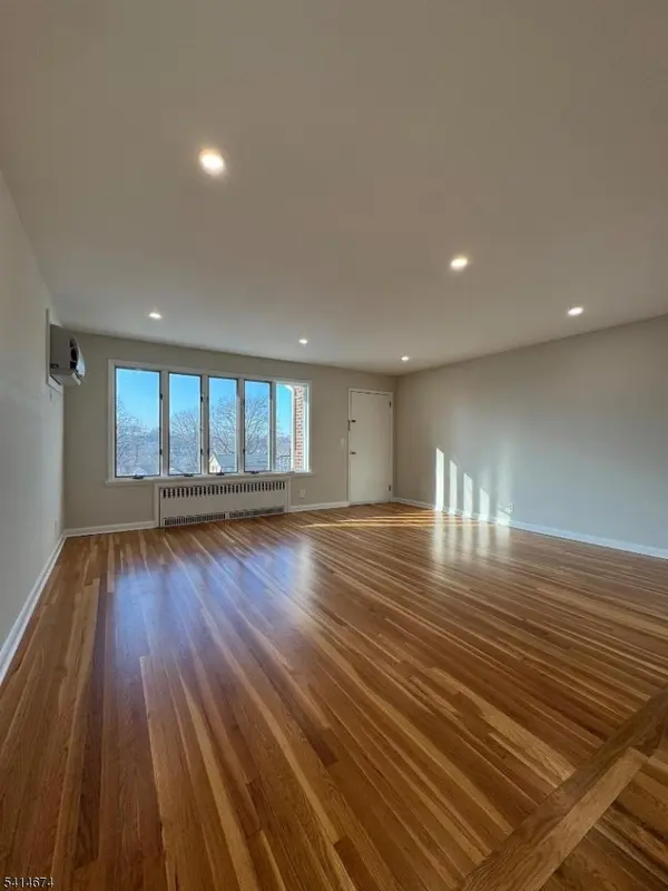 639 Oakdene Ave, Ridgefield Boro, NJ 07657