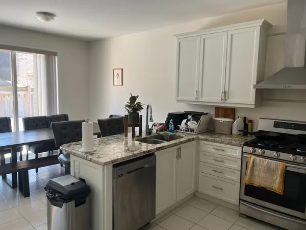 23 boland crt CRES S, Aurora, ON L4G 0W6