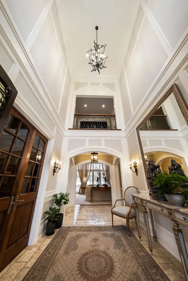 55 Thornbank RD, Vaughan, ON L4J 2A1