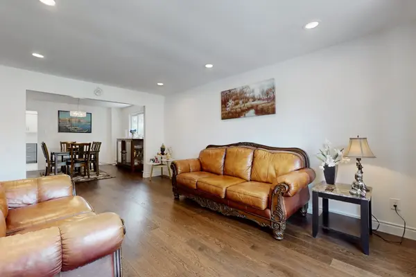 2088 Madden BLVD, Oakville, ON L6H 3L6