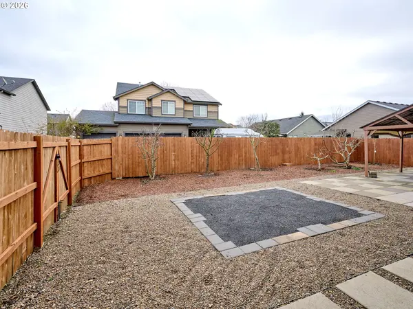 574 PRAIRIE ST, Woodburn, OR 97071