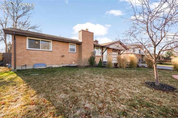 870 Hemlock WAY, Broomfield, CO 80020