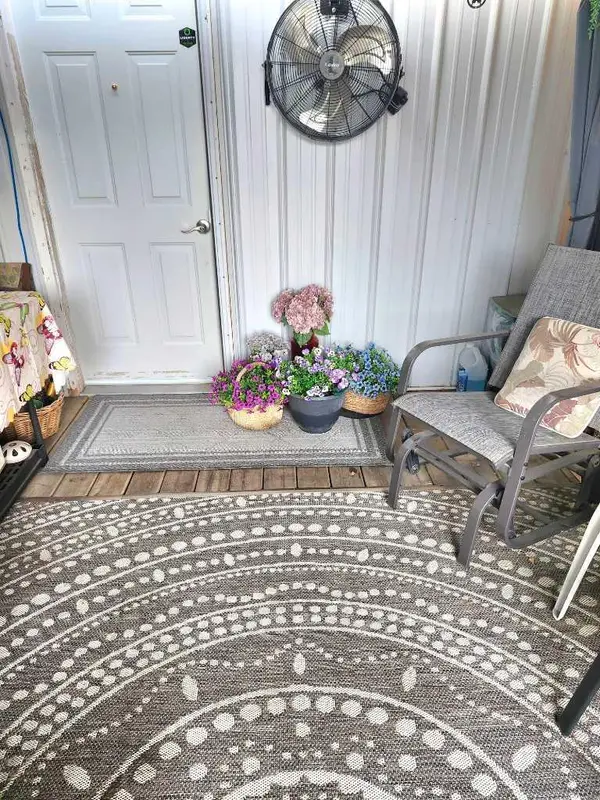 56 Greenbrook VLG E, Brooks, AB T1R 0R7