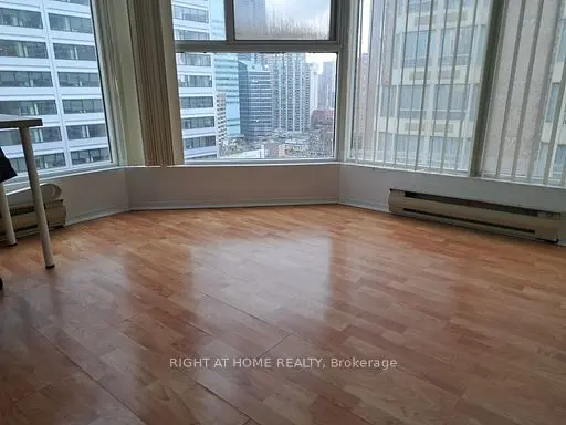 55 Centre AVE #1907, Toronto C01, ON M5G 2H5