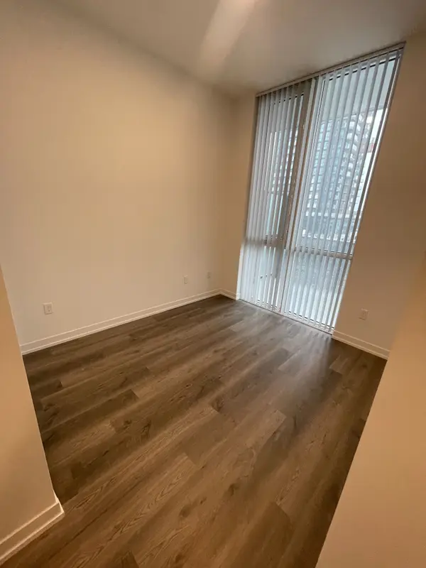 195 Commerce ST #620, Vaughan, ON L4K 0P9