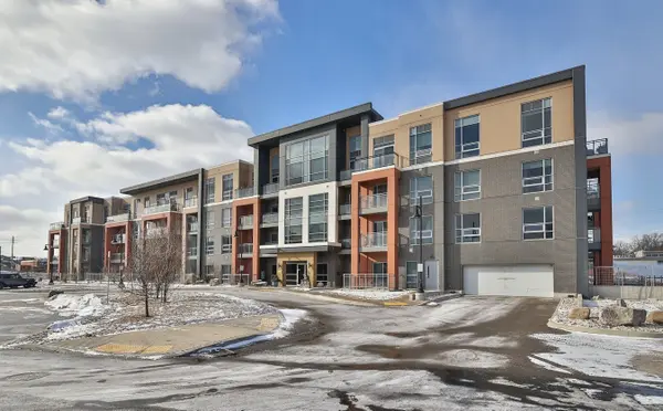 4040 Upper Middle RD #114, Burlington, ON L7M 0H2