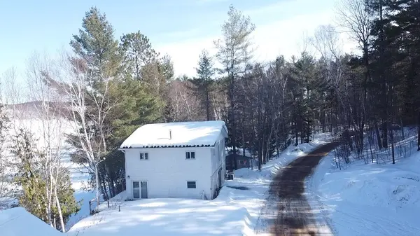 88 Chris Mullin LN, Madawaska Valley, ON K0J 1B0