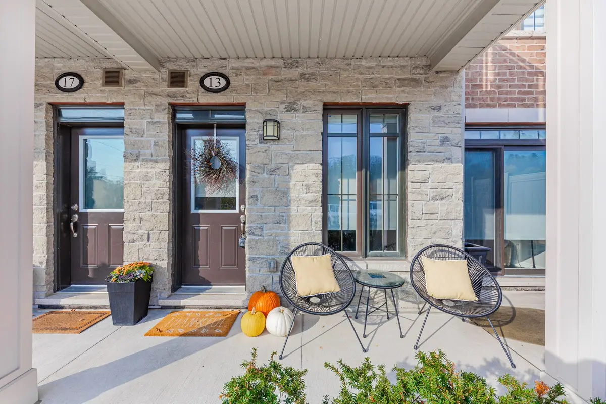 198 Pine Grove RD #13, Vaughan, ON L4L 0H8