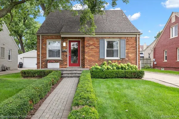 559 E Southlawn BLVD, Birmingham, MI 48009