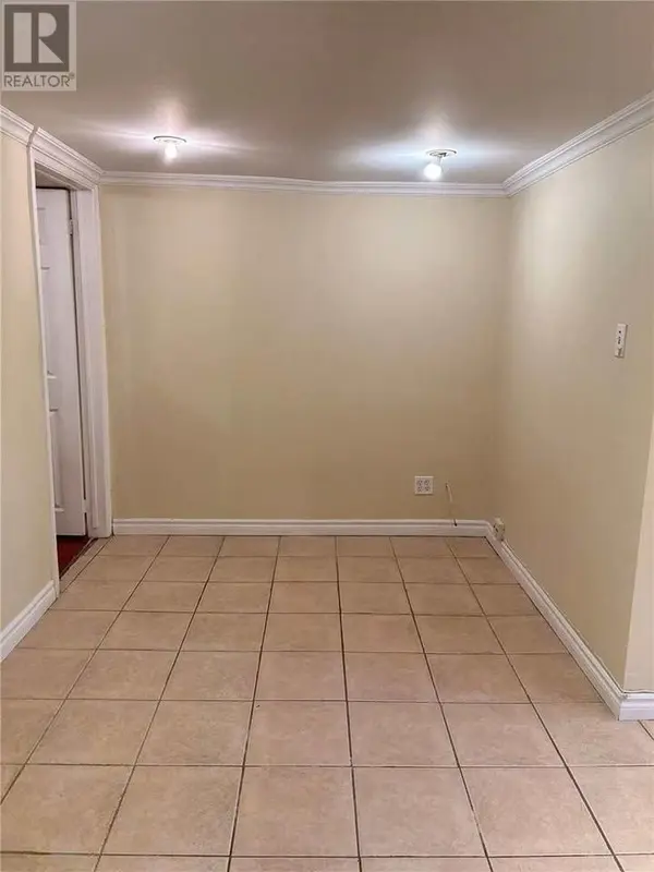 1745 Bathurst ST #B, Toronto C03, ON M5P 3K5