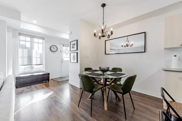 198 Pine Grove RD #13, Vaughan, ON L4L 0H8