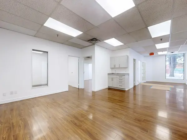 80 West Beaver Creek RD #17, Richmond Hill, ON L4B 1H3