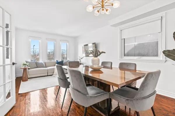 15A Schell AVE, Toronto W04, ON M6E 2S7