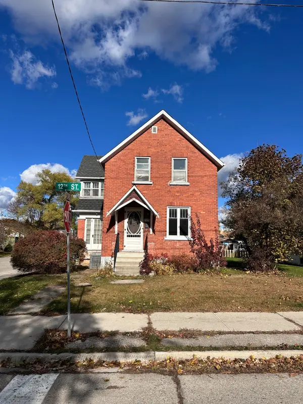 462 12th ST, Hanover, ON N4N 1V9