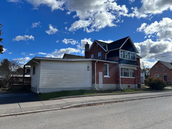 462 12th ST, Hanover, ON N4N 1V9