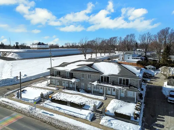 410 KING ST E #7, Prescott, ON K0E 1T0