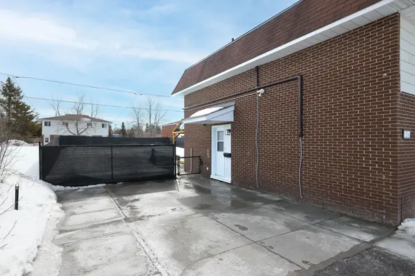 336 Pattie DR, Carleton Place, ON K7C 2G3