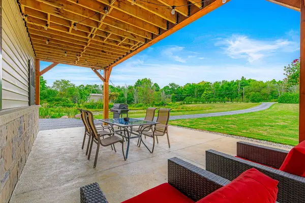 92 Reynolds RD, Front Of Leeds & Seeleys Bay, ON K0E 1V0