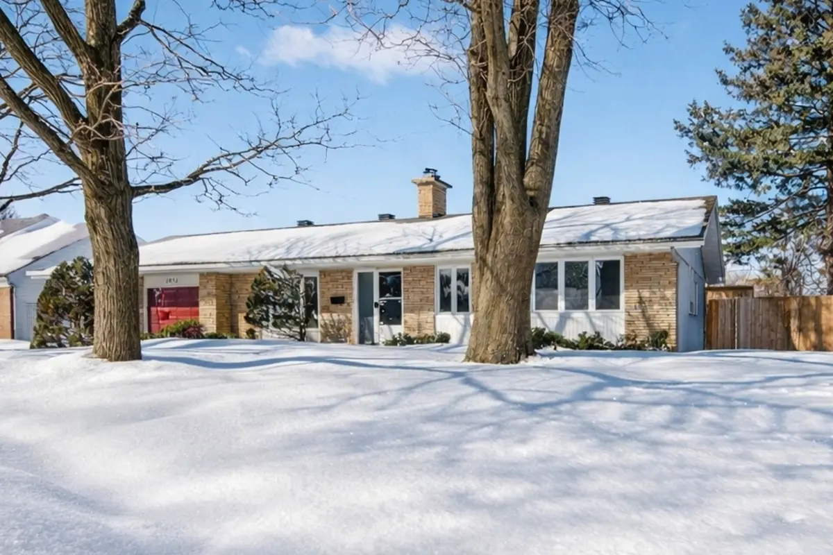 1951 Garfield AVE, Belair Park - Copeland Park And Area, ON K2C 0W7