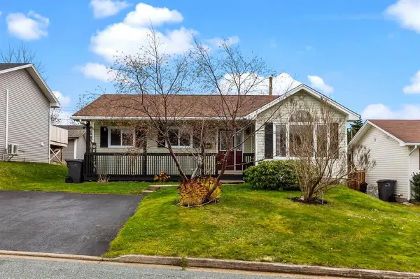 8 Grandy Crescent, Mount Pearl, NL A1N 4X2