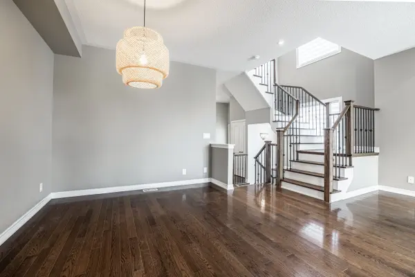 4 Courtland CRES, East Gwillimbury, ON L9N 0B2