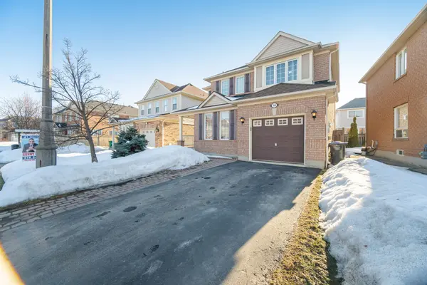 16 MORTIMER DR, Brampton, ON L7A 3N1