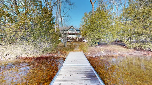 1073 Watson RD, Lake Of Bays, ON P0B 0A3