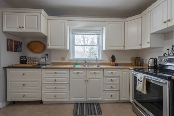 63058 Perry RD, Wainfleet, ON L0S 1V0