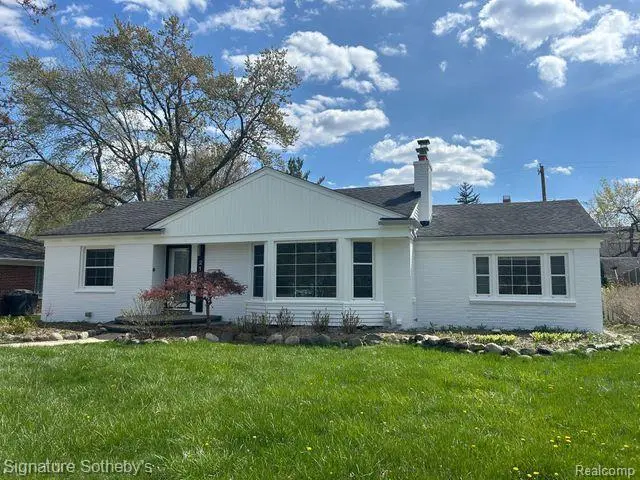 2194 DORCHESTER RD, Birmingham, MI 48009