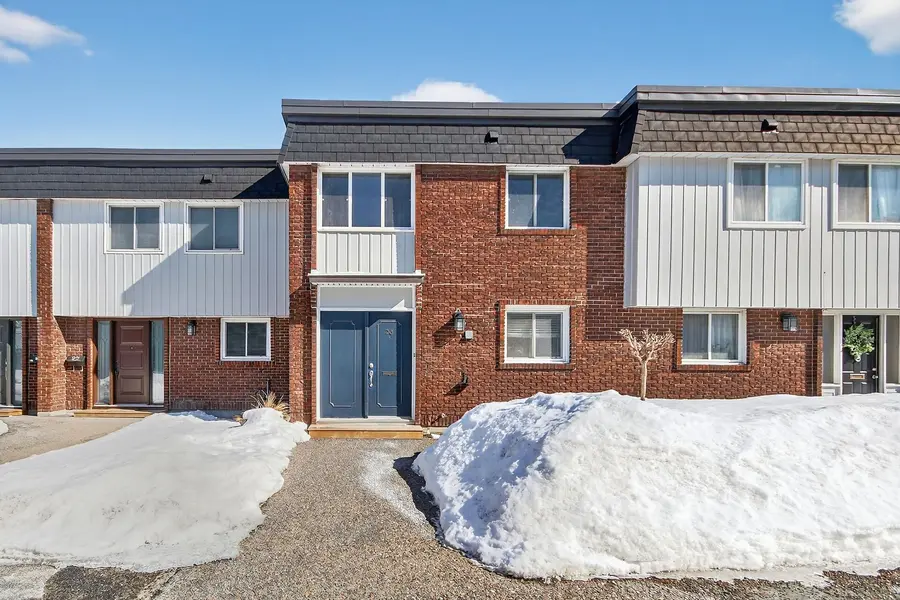 1821 Walkley RD #23, Alta Vista And Area, ON K1H 6X9