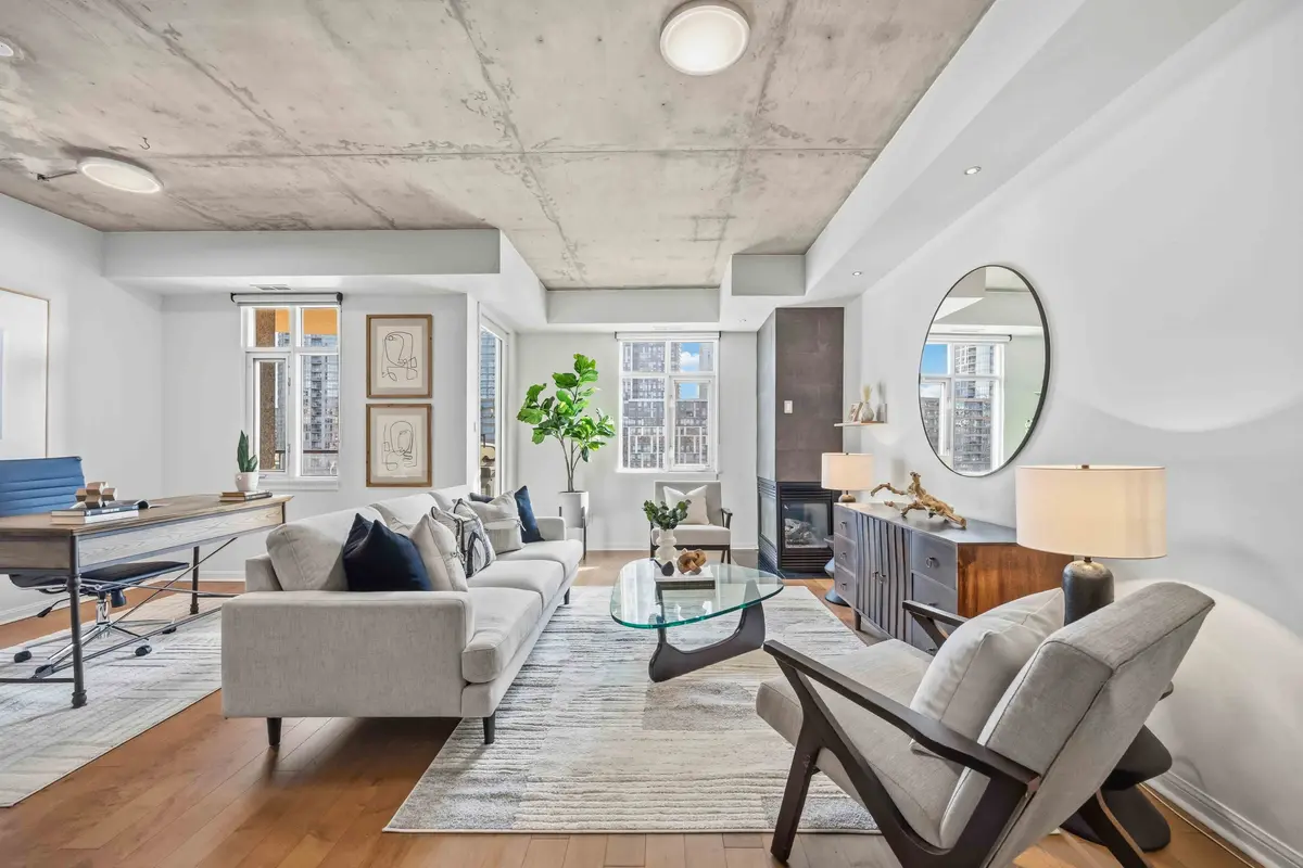 550 Front ST W #401, Toronto C01, ON M5V 3N5