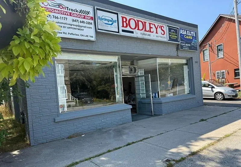 247 Pefferlaw RD, Georgina, ON L0E 1N0