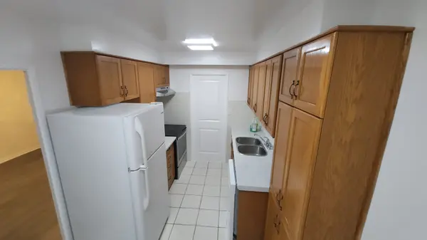 20 Gilder DR #505, Toronto E08, ON M1K 5E1