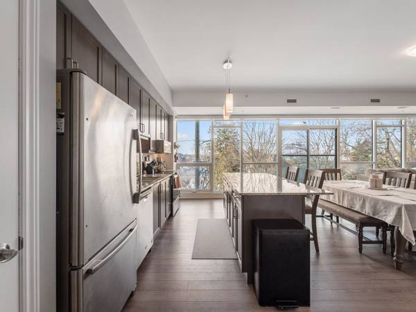 109 King AVE E #301, Clarington, ON L1B 0V5